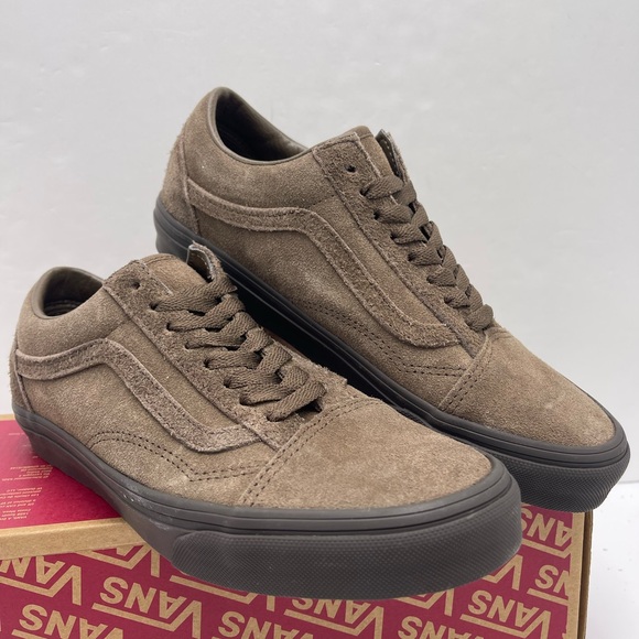 Vans WMNS Taupe Suede Sneakers Old Skool
Suede Mix Teak
VNOA2Z422PR - Picture 5 of 16